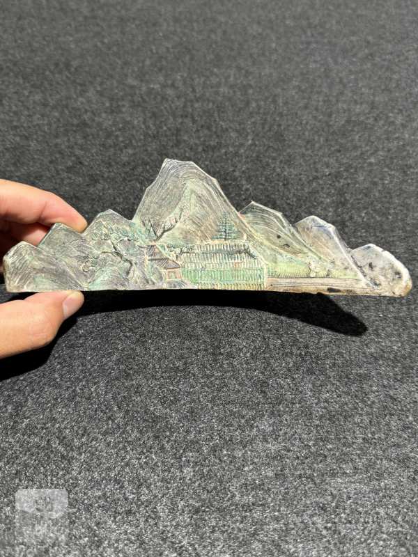 清康熙 雕瓷彩绘山形笔架 - 图4